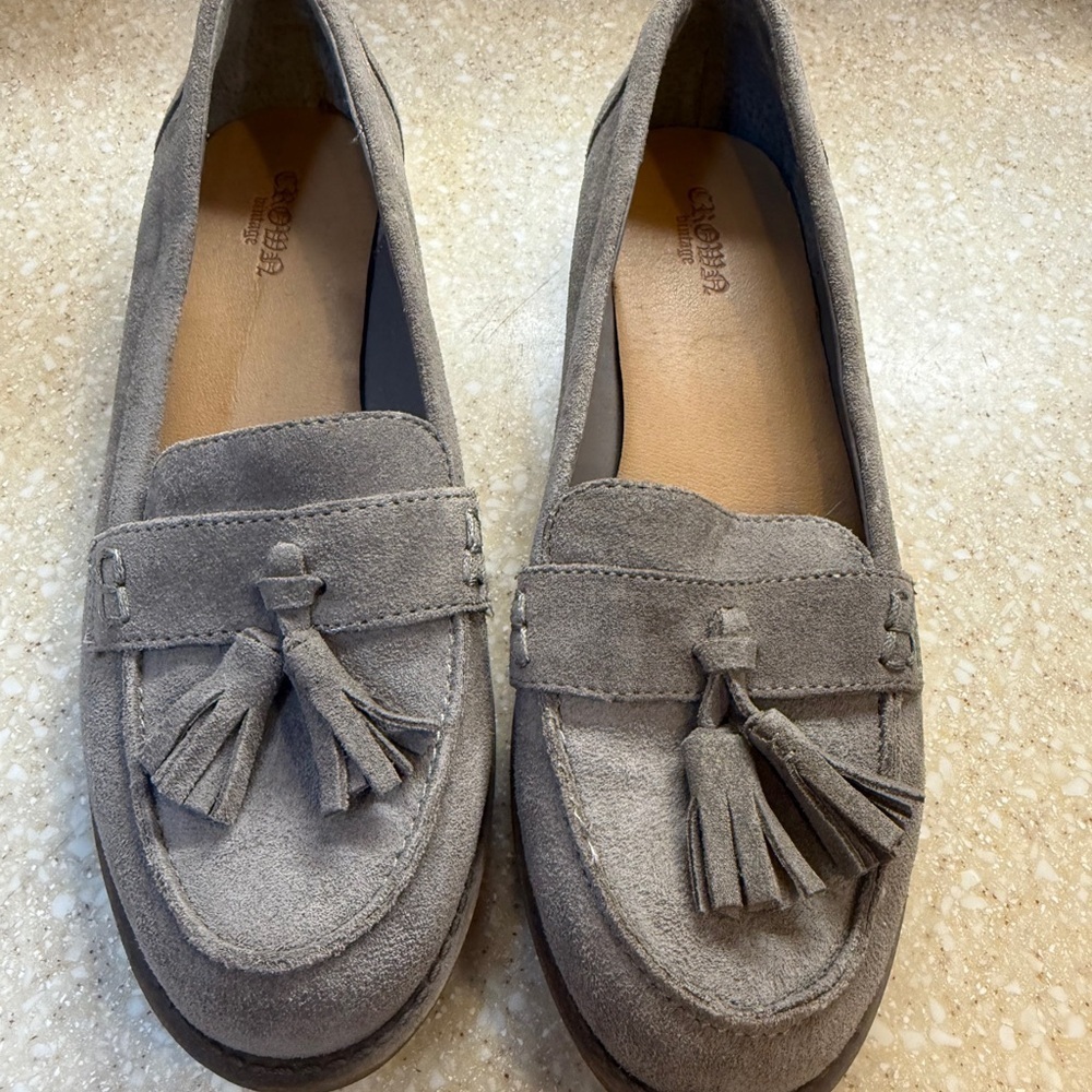 Crown Vintage Suede Gray Tassel Loafers Women’s Sz 7 - Picture 2 of 12